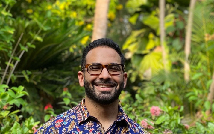 Headshot of Stephen Timothy outside with trees in the background