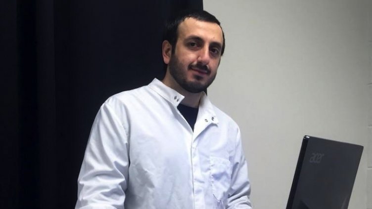 Mustafa Unal in lab