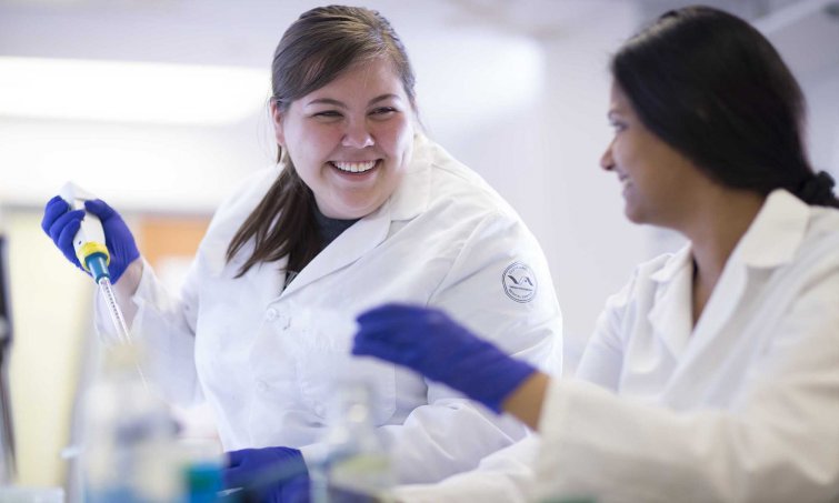 Students in Biomedical Lab 